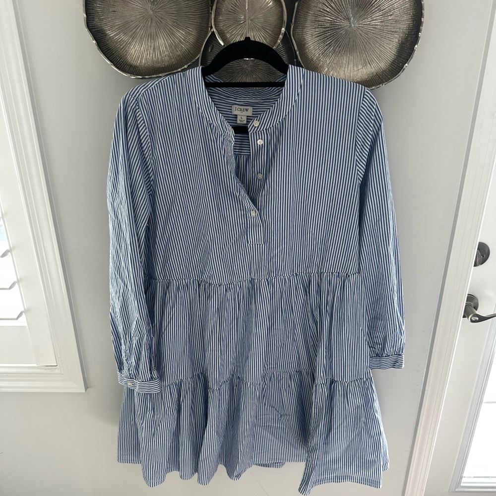 Jcrew blue white strip dress with tiered skirt detail - size L